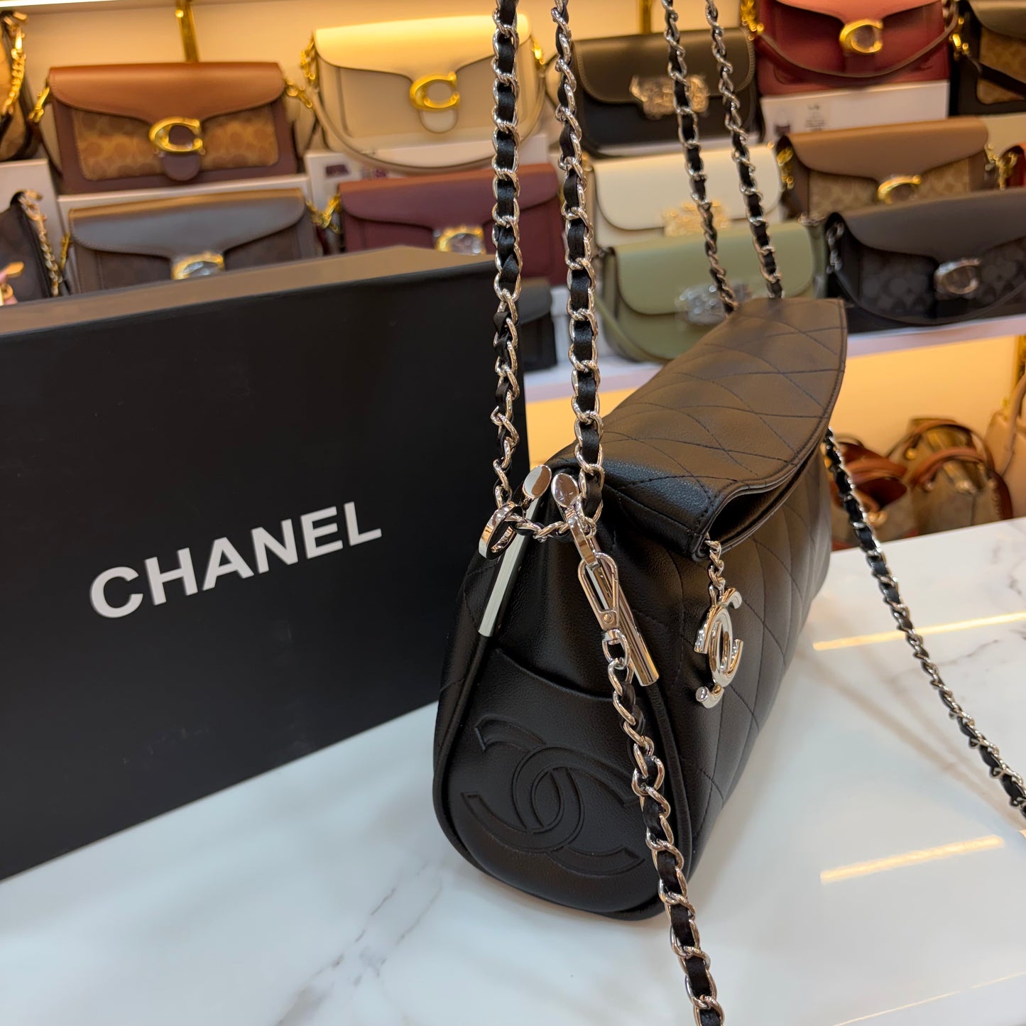 CHNL Matelasse Quilted Leather Shoulder Bag - Black