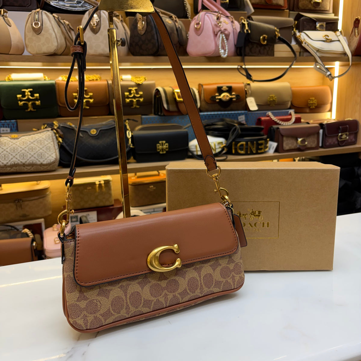 Coch Jet Shoulder/Crossbody Bag - Tan Apricot