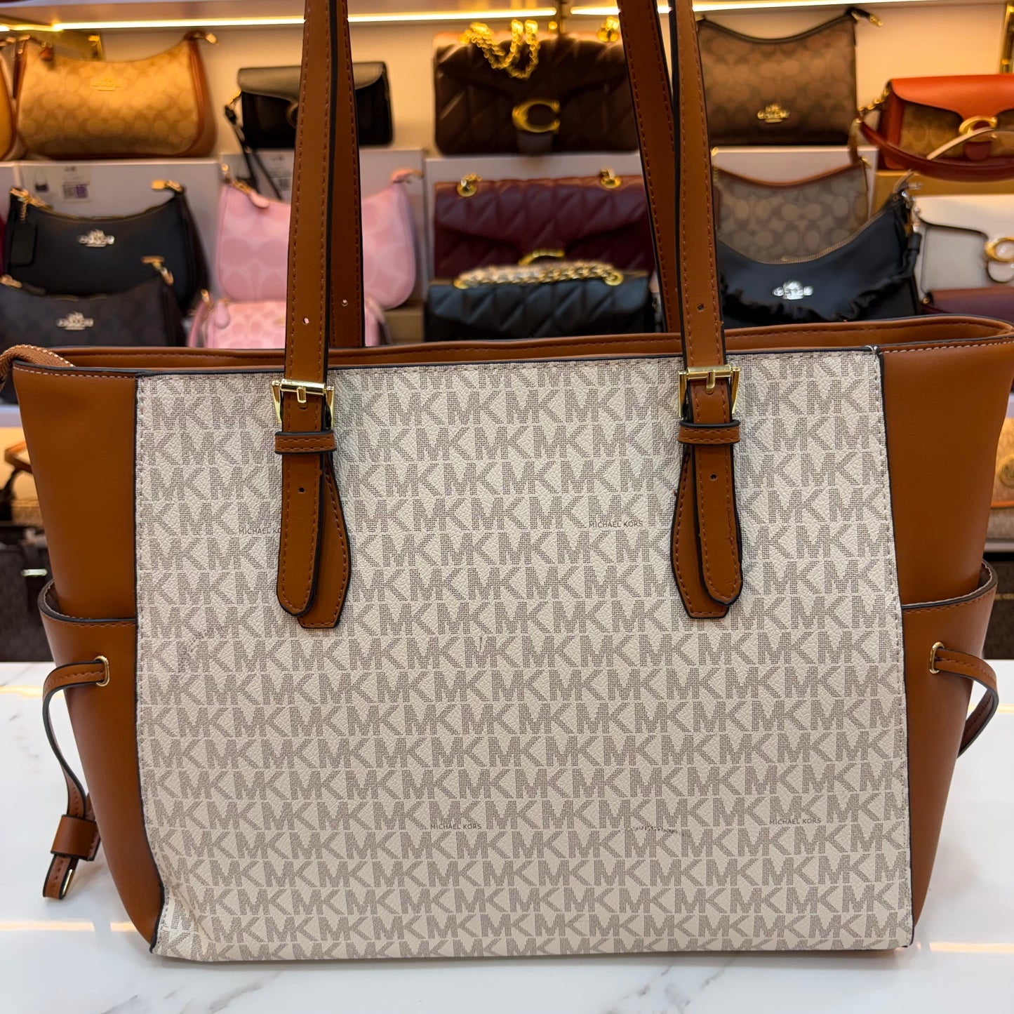 MK Gilly Large Drawstring Tote - Tan White
