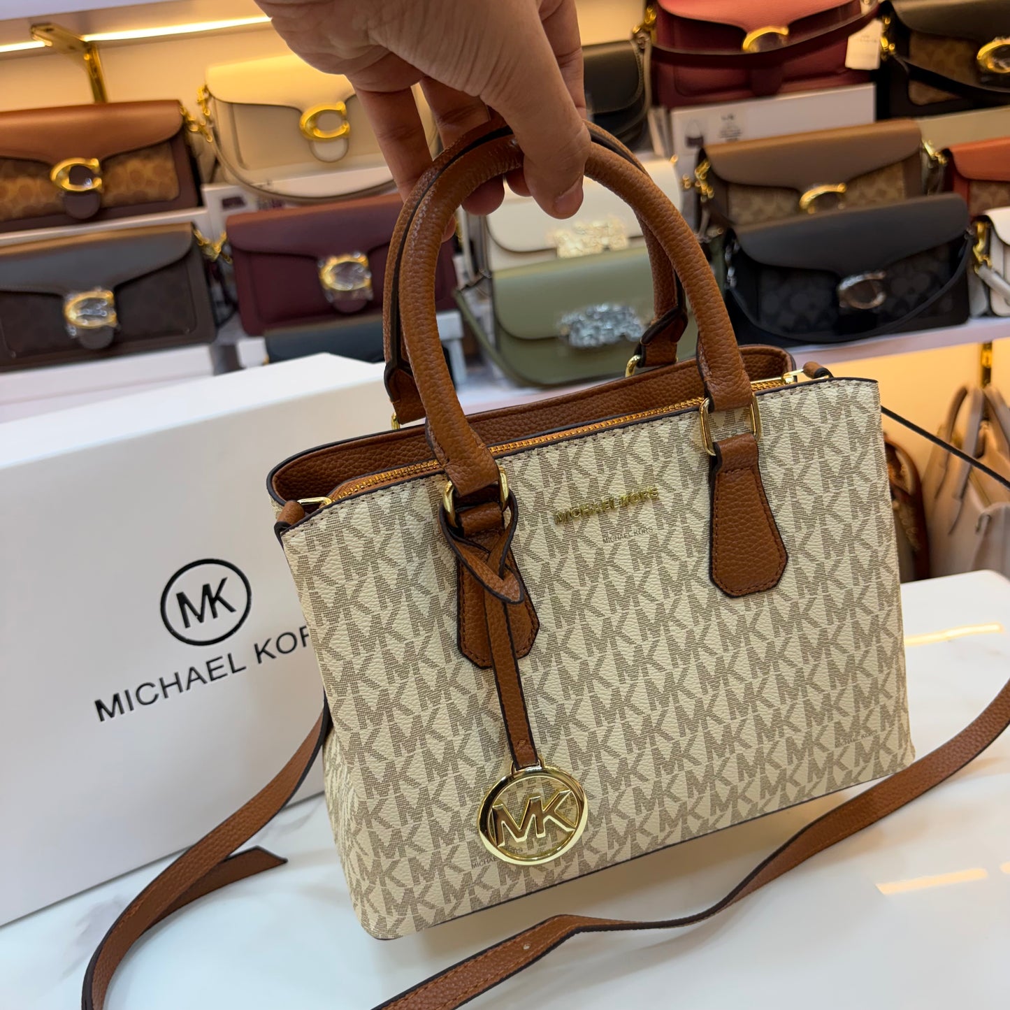 MK Sheila Medium Satchel - White