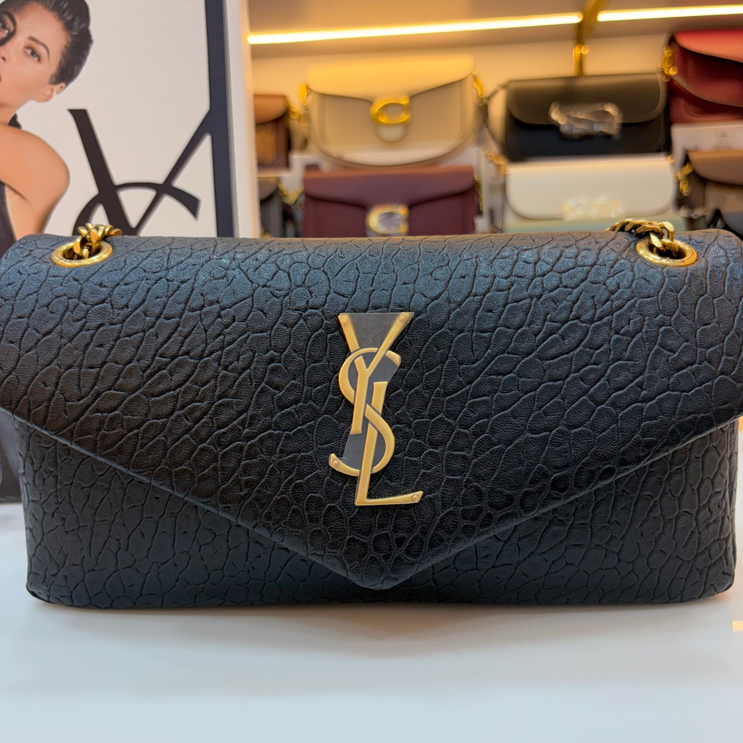 YSL CALYPSO MEDIUM IN GRAINED LEATHER - BLACK