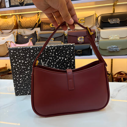 YSL LE 5 À 7 IN MATTE PATENT LEATHER Wine