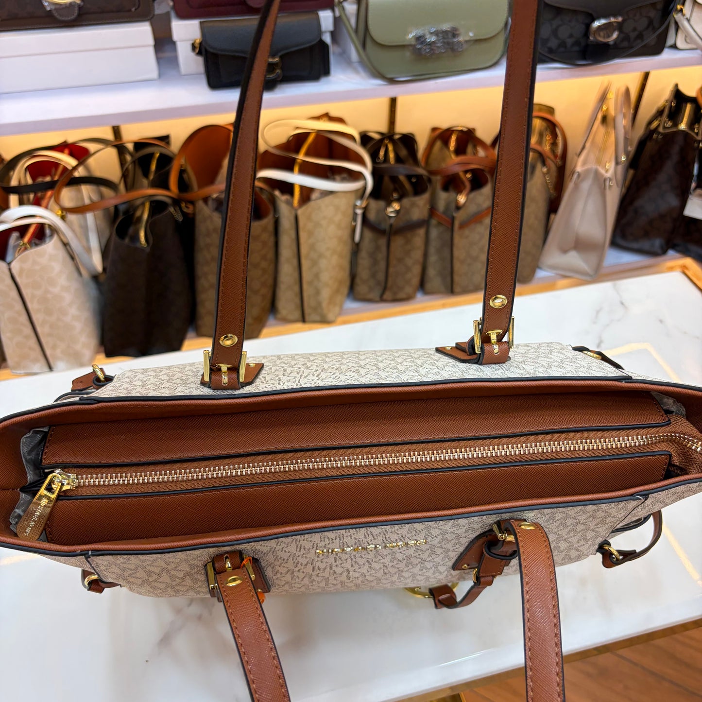 MK Voyager Large Tote Bag - White & Tan