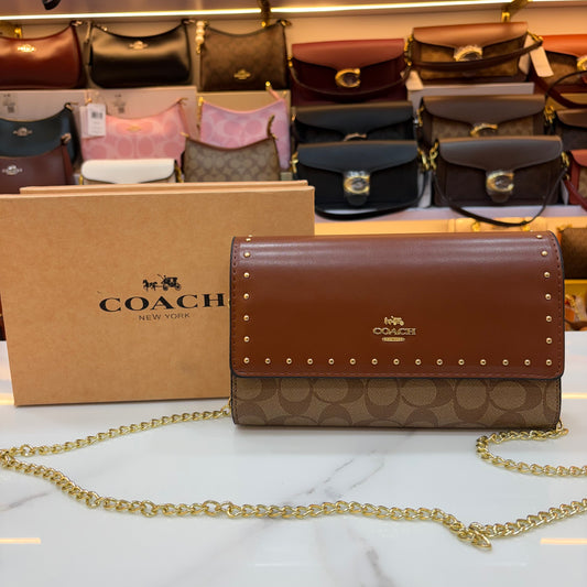 CH Clutch Wallet - Tan Apricot