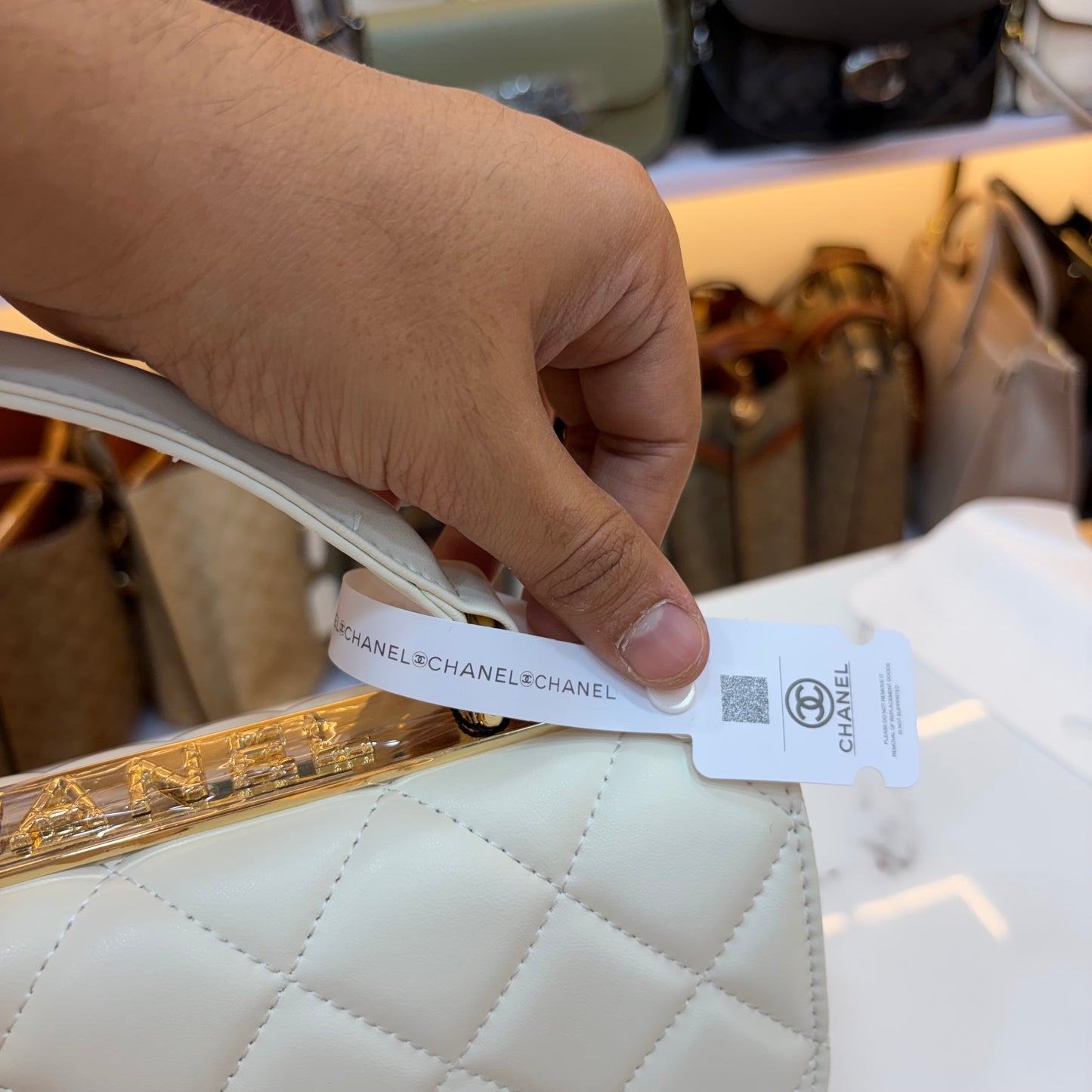 CHNL Flap Top Handle - White