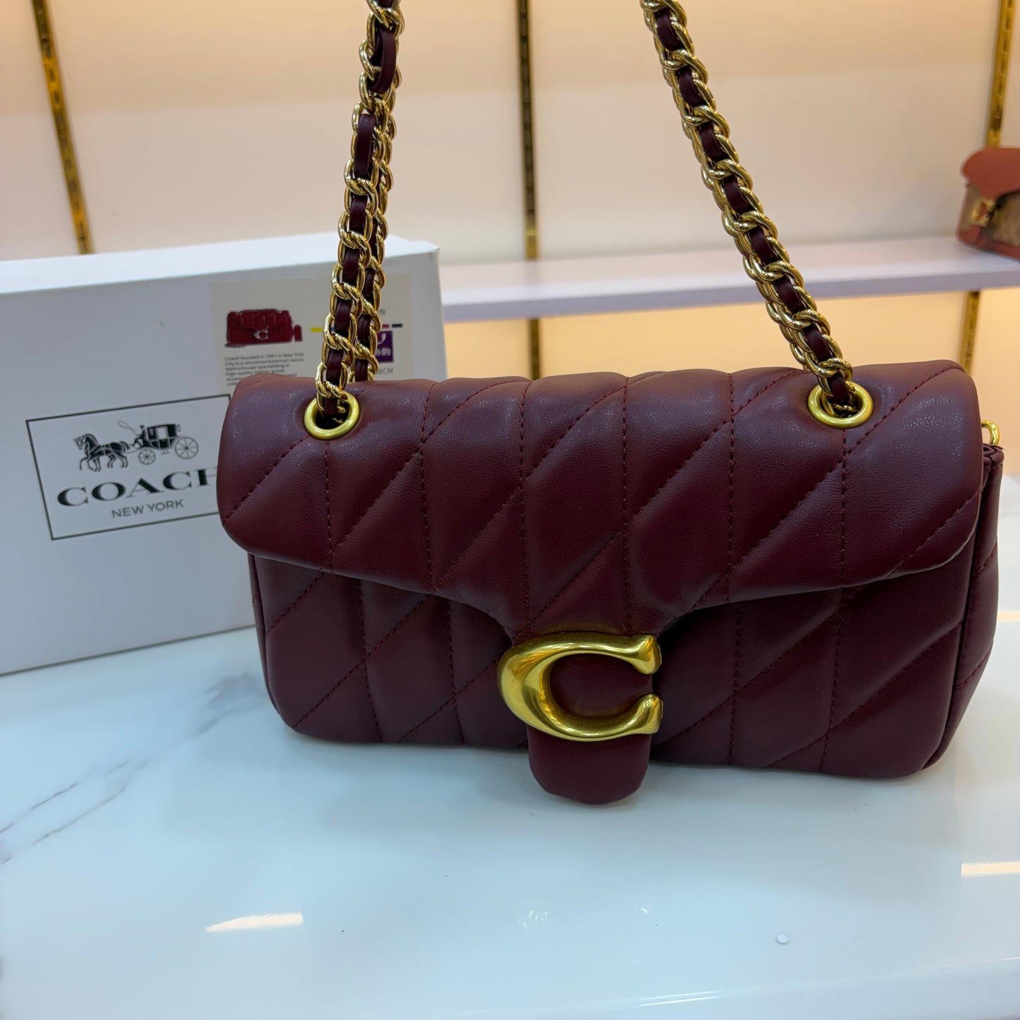 COCH QUILTED TABBY 26 - Wine