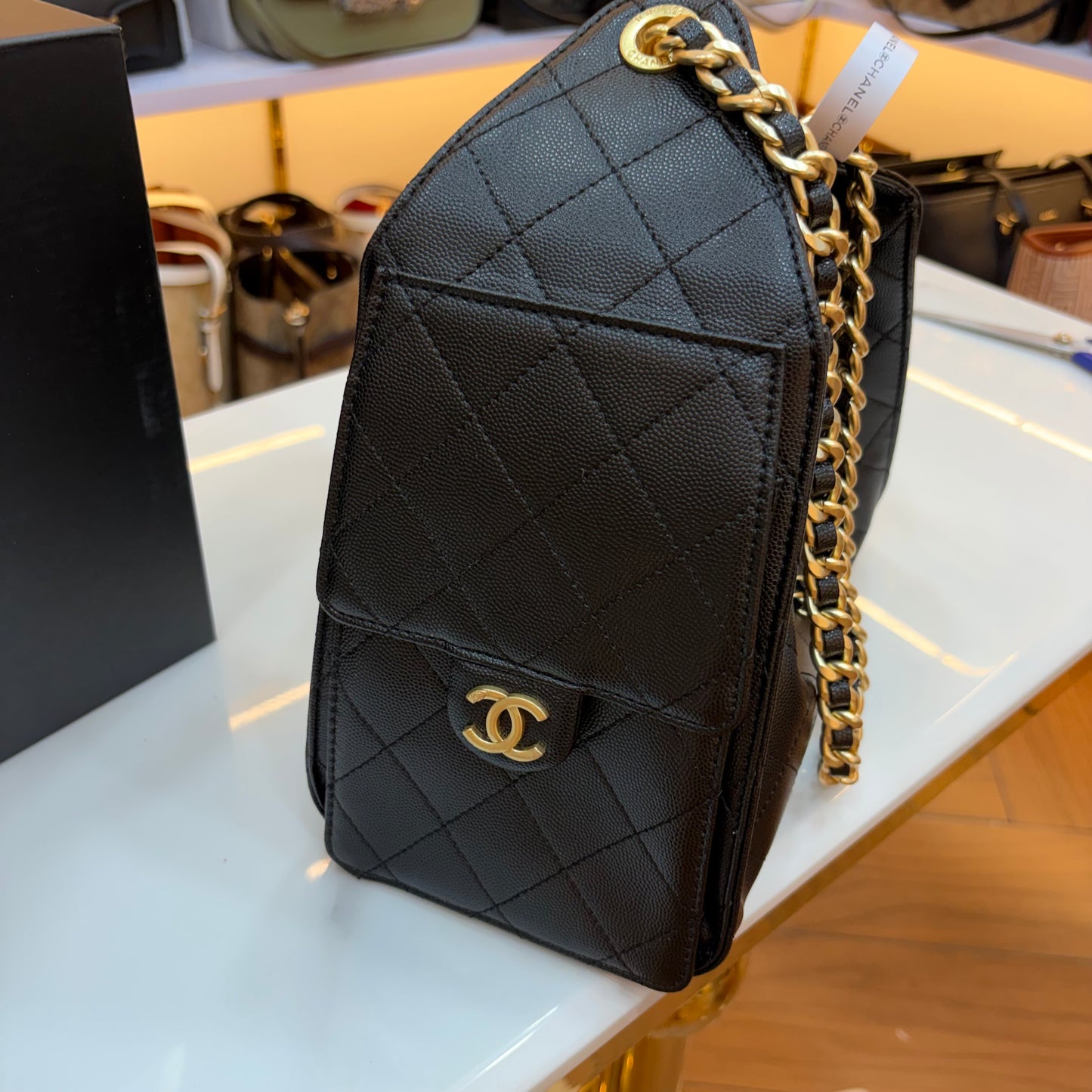 Chanel 25 Medium Handbag - Black