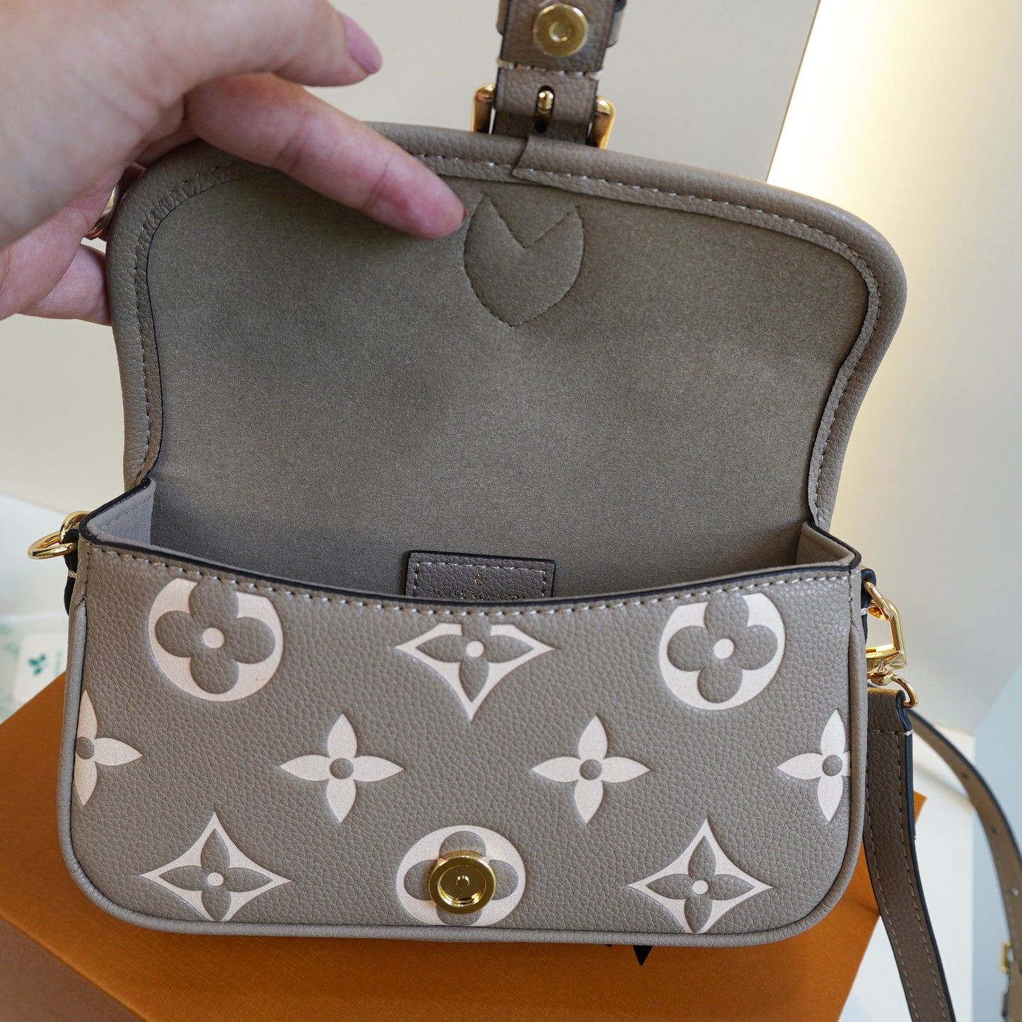 LV03 Mini Sling Bag - Beige (Ultra Premium Double Box)