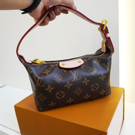LV03  Handbag - Coffee Colour