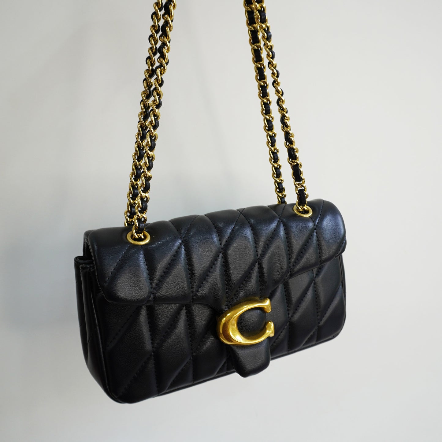 CH33 Quilted Tabby - Black