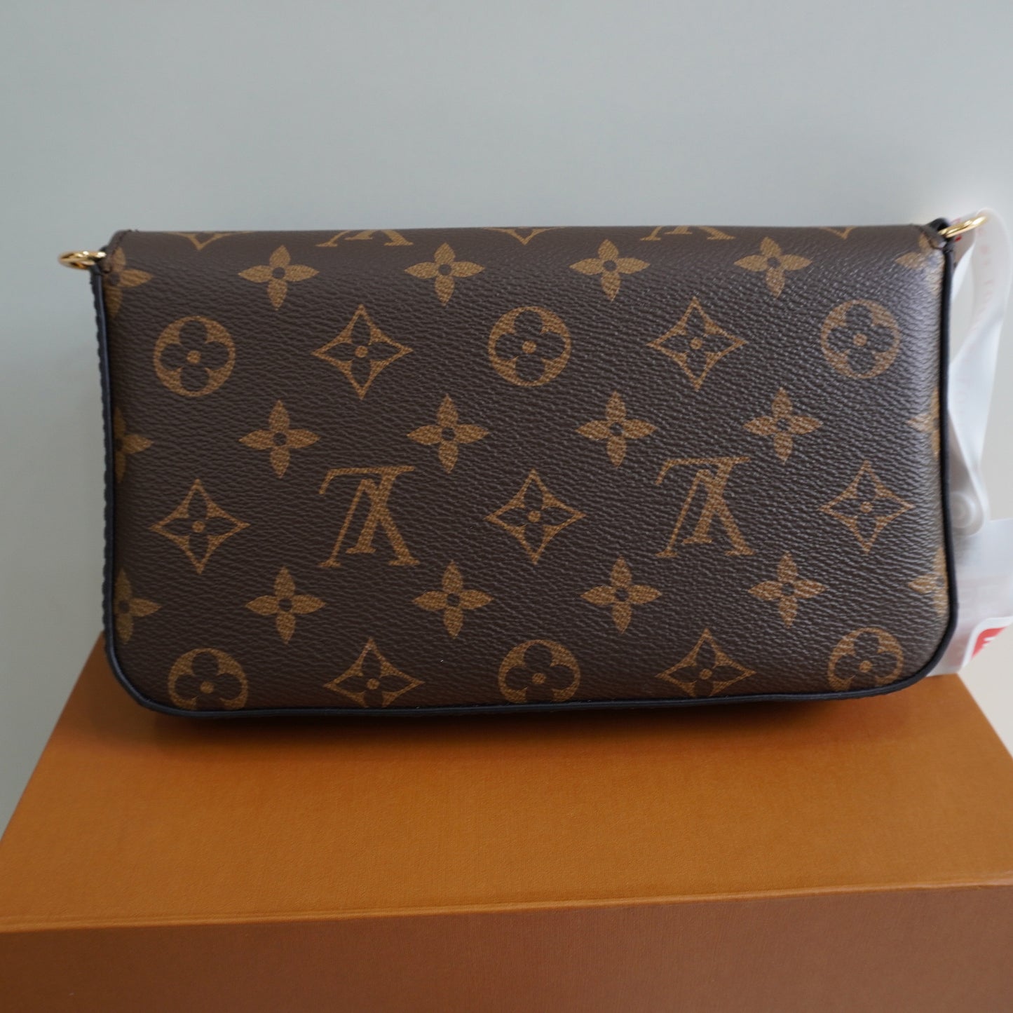 L45 - 2 in 1 Sling Bag Without double box