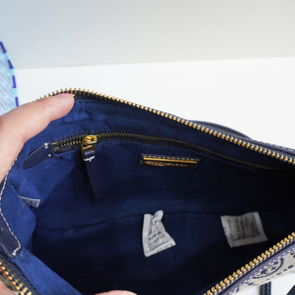 TB22 - Minimalist Jacquard Shoulder Bag in Italian Leather