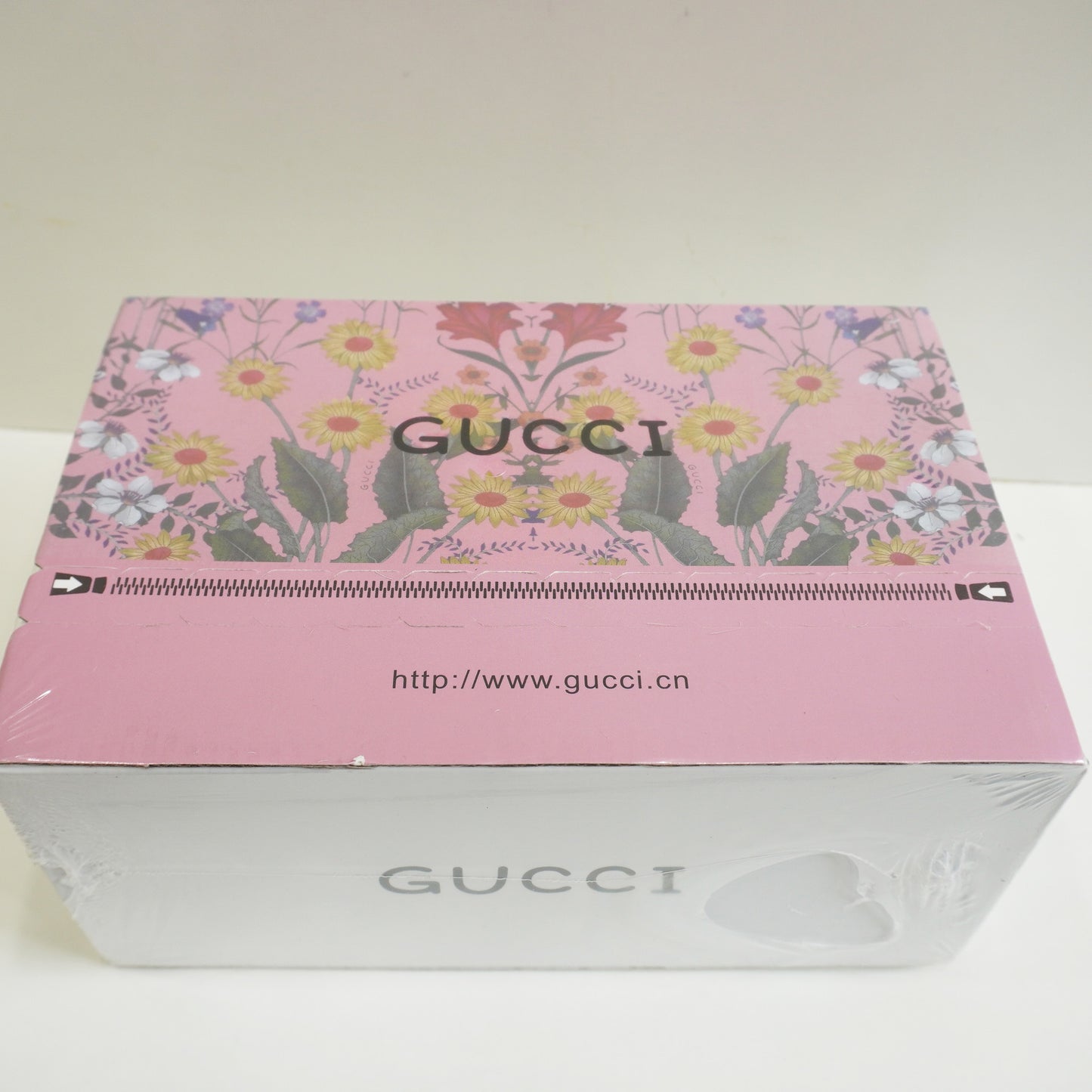 GG01 - Mini Chain Bag with Sculpted Buckle - Signature Black Colour