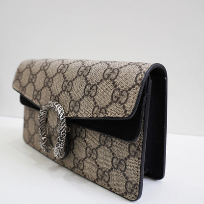 GG01 - Mini Chain Bag with Sculpted Buckle - Signature Black Colour