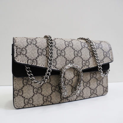 GG01 - Mini Chain Bag with Sculpted Buckle - Signature Black Colour