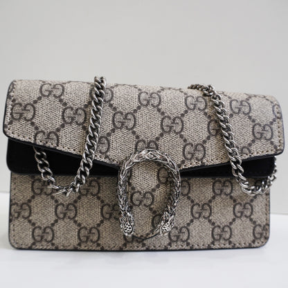 GG01 - Mini Chain Bag with Sculpted Buckle - Signature Black Colour