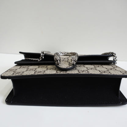 GG01 - Mini Chain Bag with Sculpted Buckle - Signature Black Colour