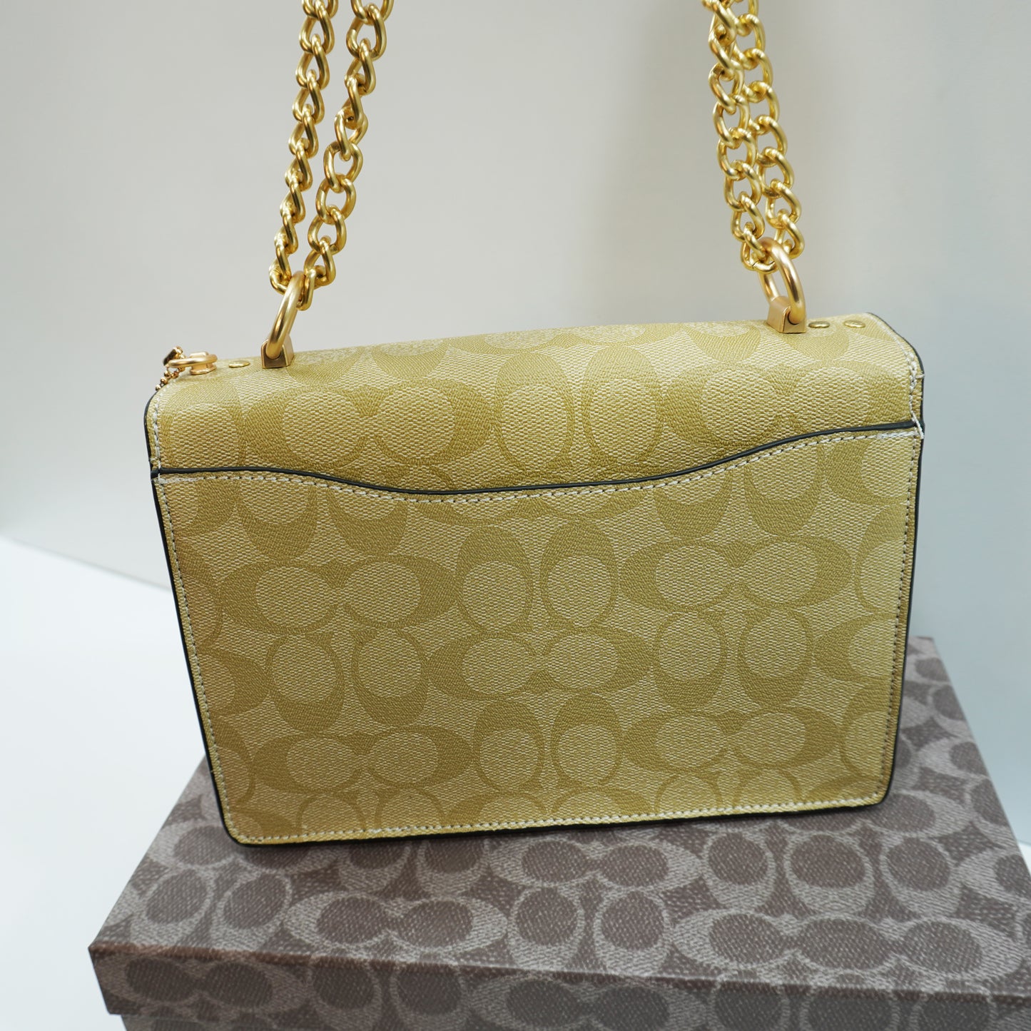 CH55 Klare Shoulder/Sling Bag - Apricot white