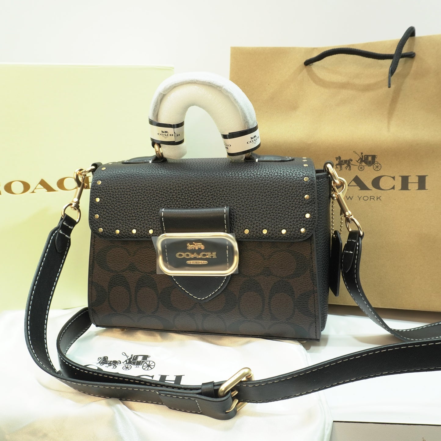 CH303 - Sling Bag - Black/Coffee Signature Print