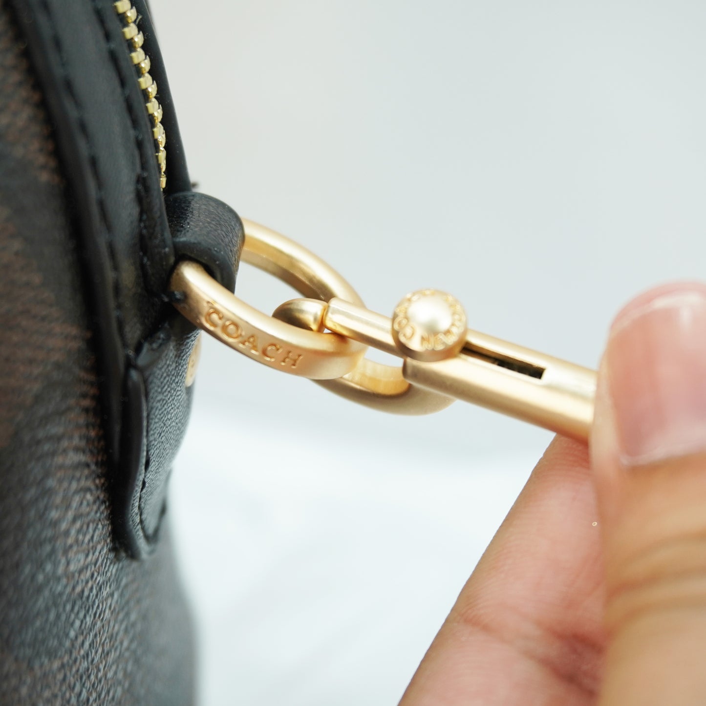 CH717 - Duffle Style Sling - Black Coffee Colour