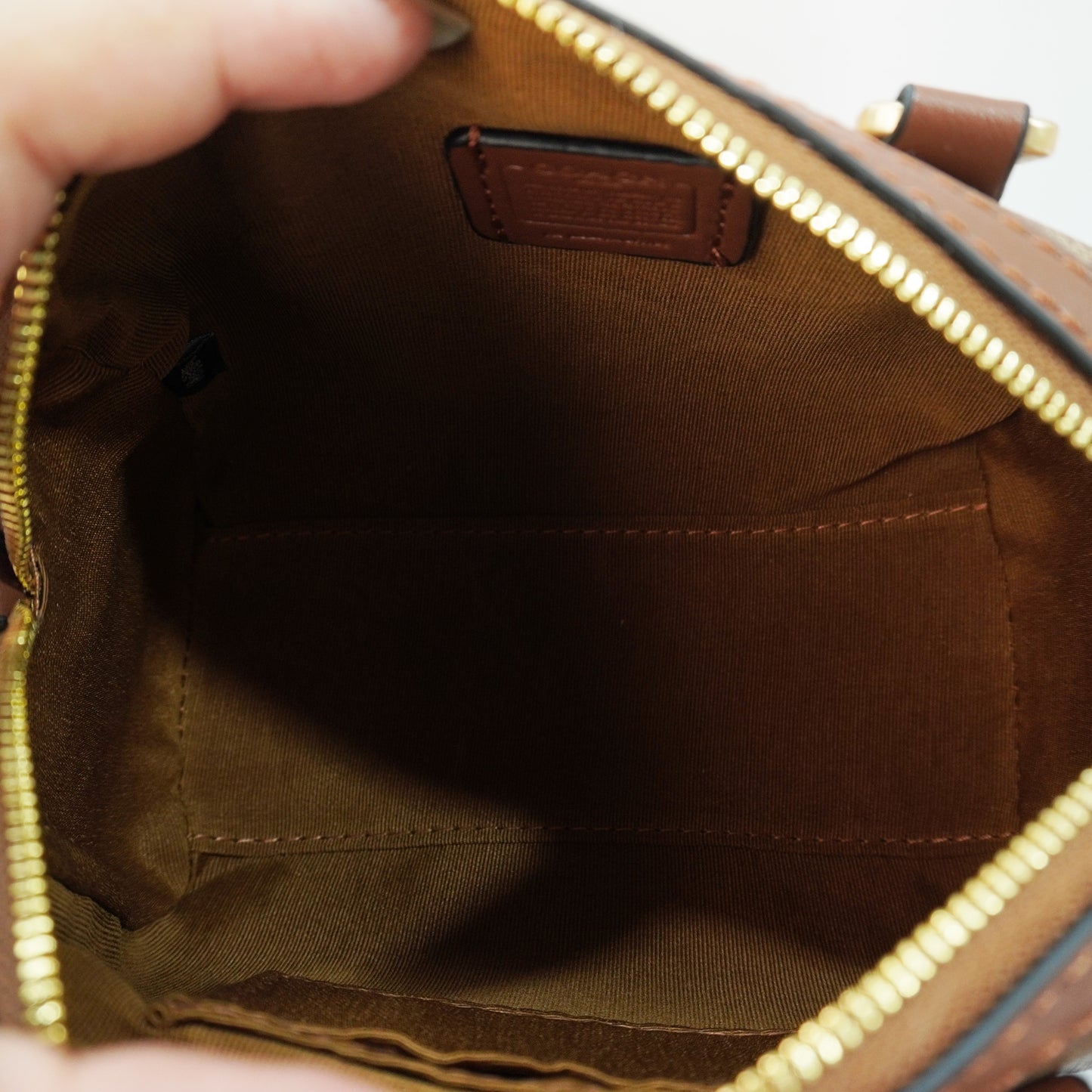 CH717 - Duffle Style Sling - Tan