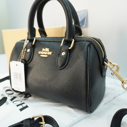 CH717 - Duffle Style Sling - Black