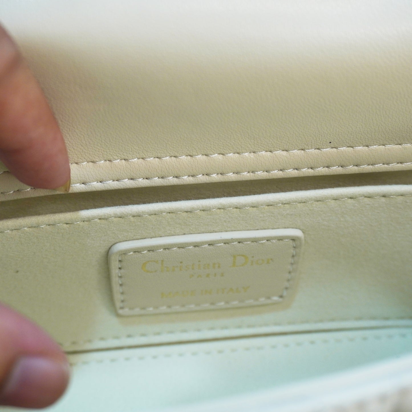 CD007 - Sling/Shoulder - Ivory Tone