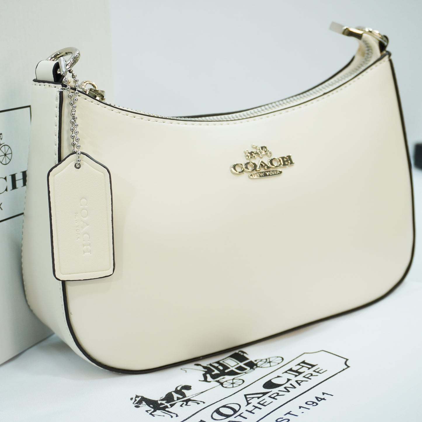 COCH Teri Sling/Shoulder - White