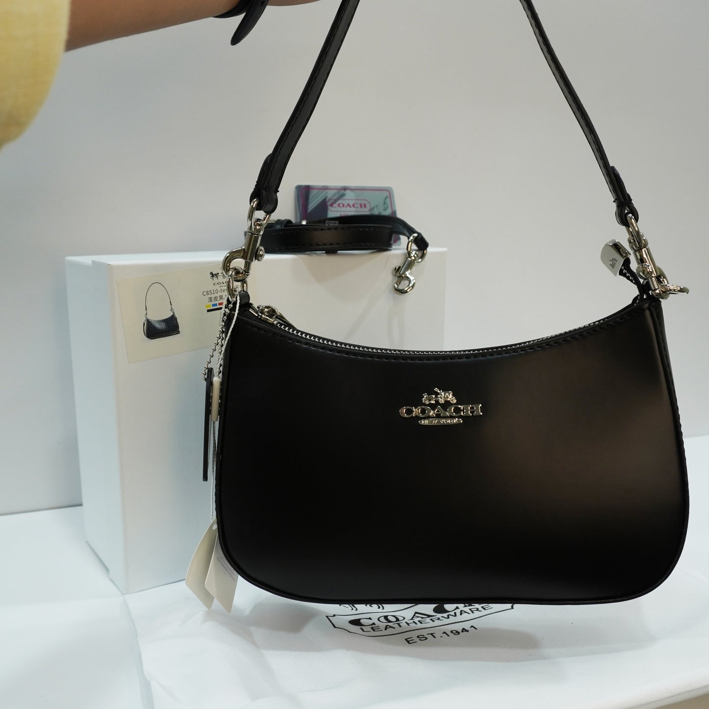 CH Teri -Sling/Shoulder - Black