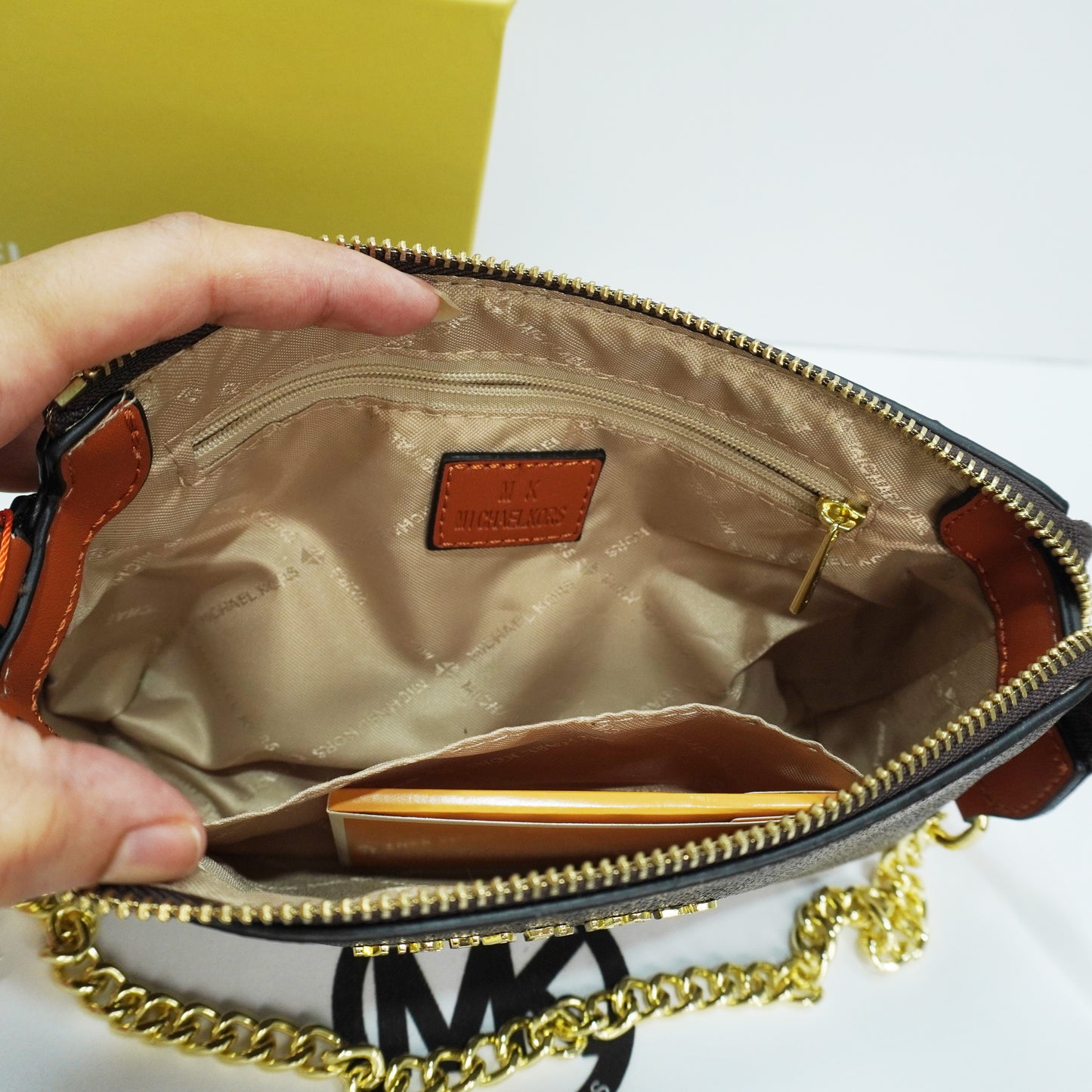 MK1111 - Shoulder - Dark Brown
