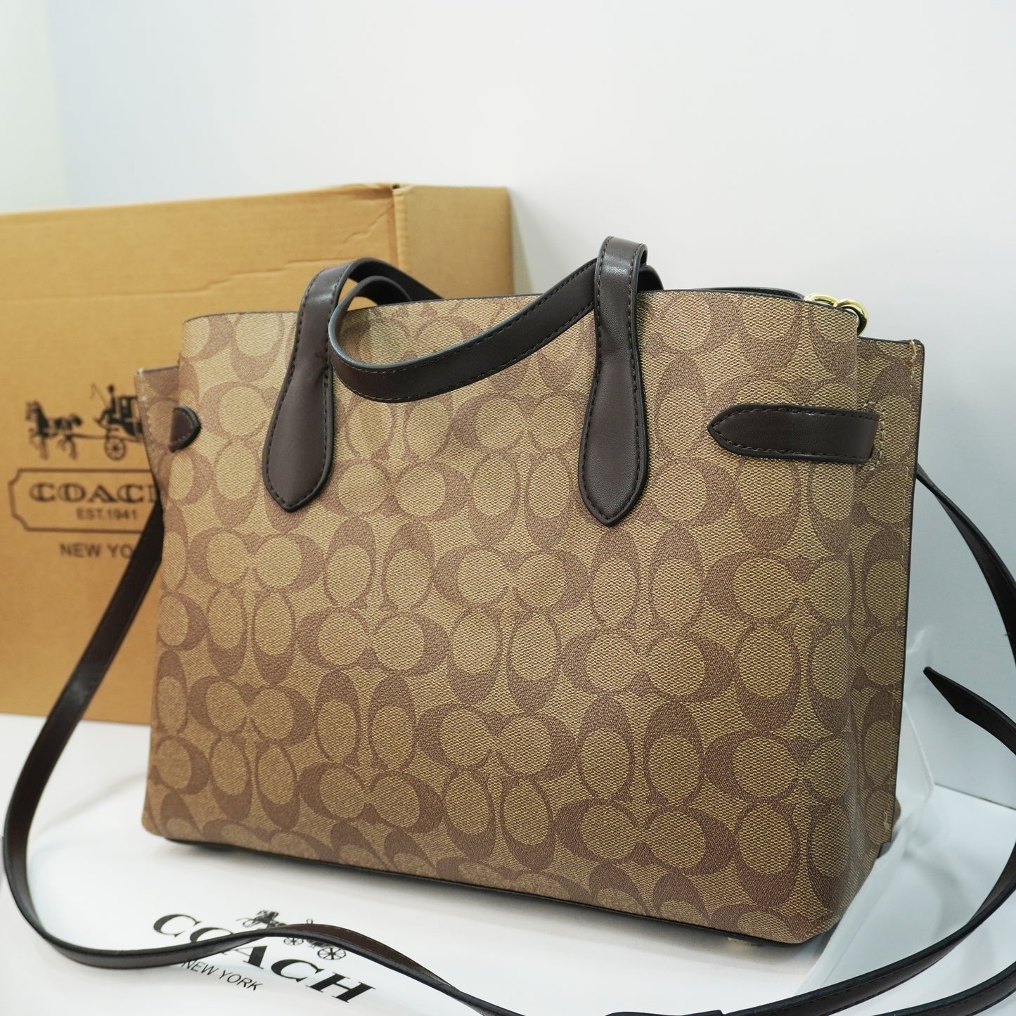CH Hanna Carryall - Coffee Apricot