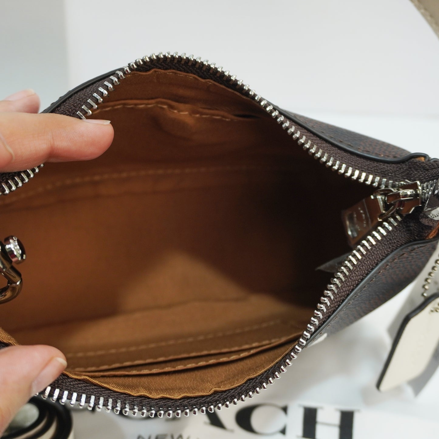 CH786 - Shoulder/Sling - Coffee White