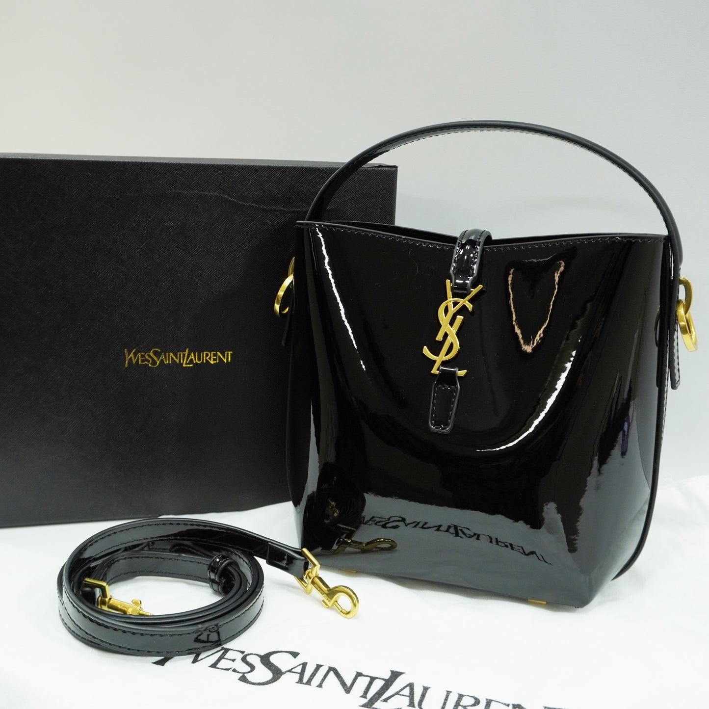 Ysl565 - Bucket Style Sling- Black