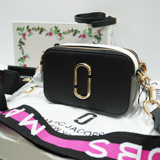 MJ232 - Sling/Crossbody - Black