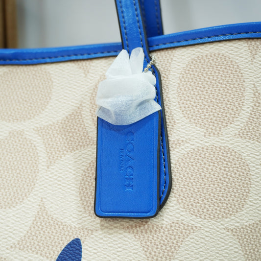 CH155 - Tote - Light Beige Blue