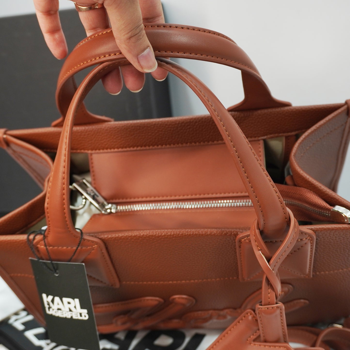 KL100 - Tote - Tan Brown