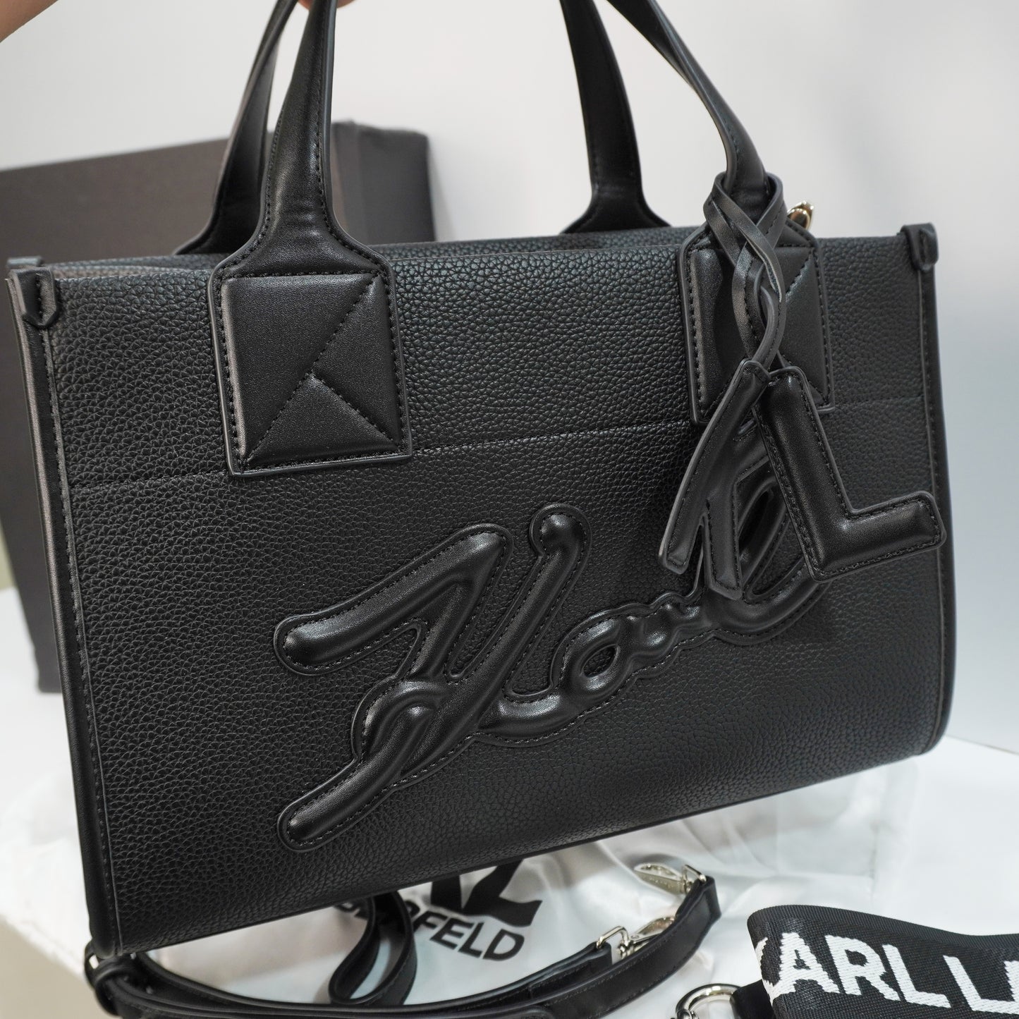 KL100 - Tote - Black