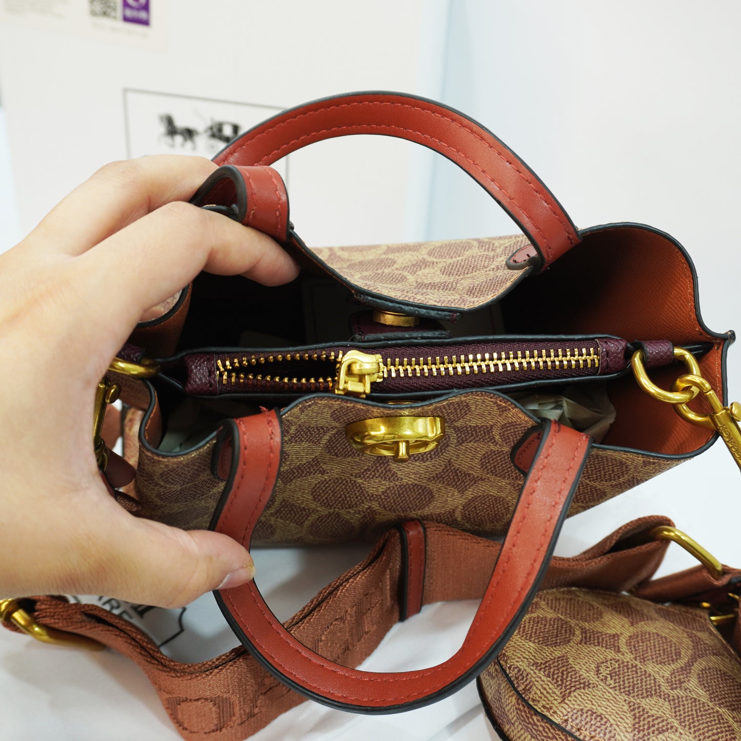 CH377 - Sling/Crossbody - Signature Print tan brown colour