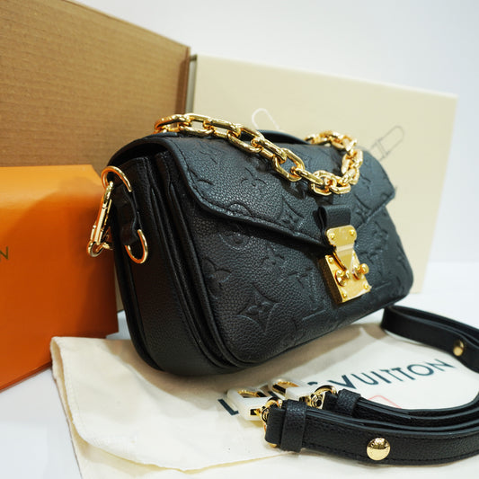 LV559 - Shoulder - Black Ultra Premium Double Box