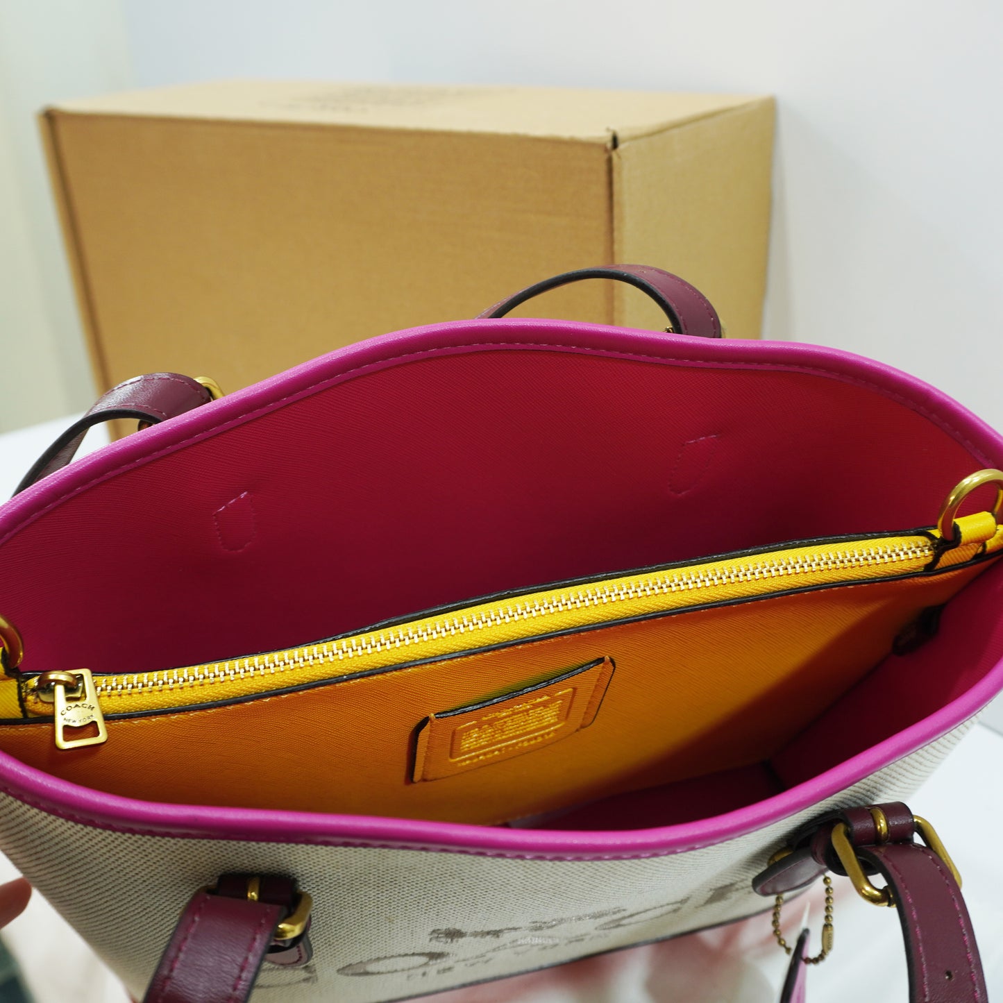 COCH Medium Tote - Multi colour Ultra Premium