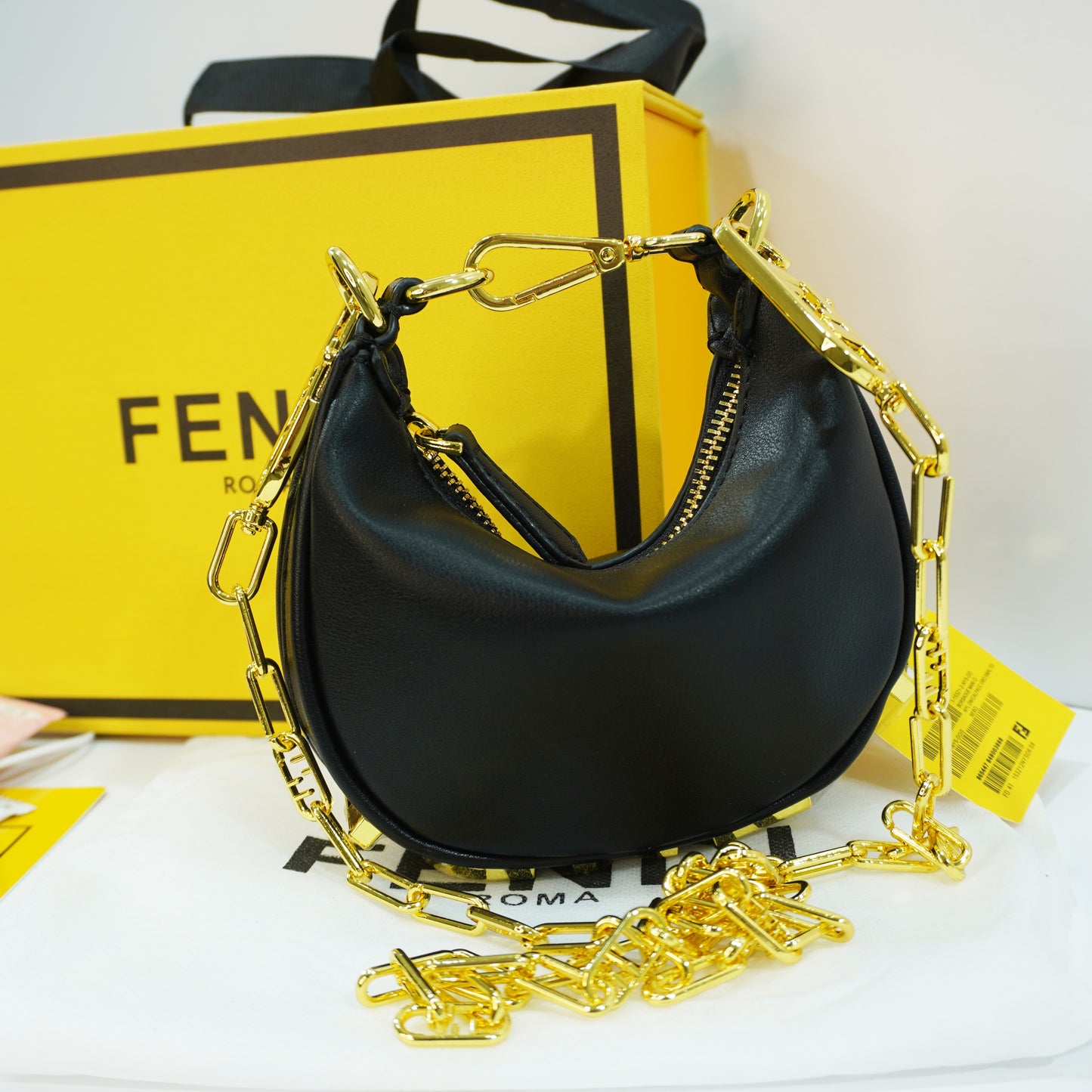 FND567 - Sling - Black