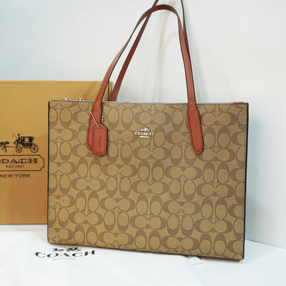 CH667 - Tote - Apricot Tan