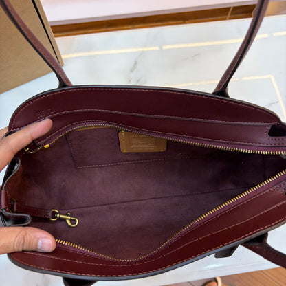 COCH Empire Carryall 34 Shoulder Bag - Wine