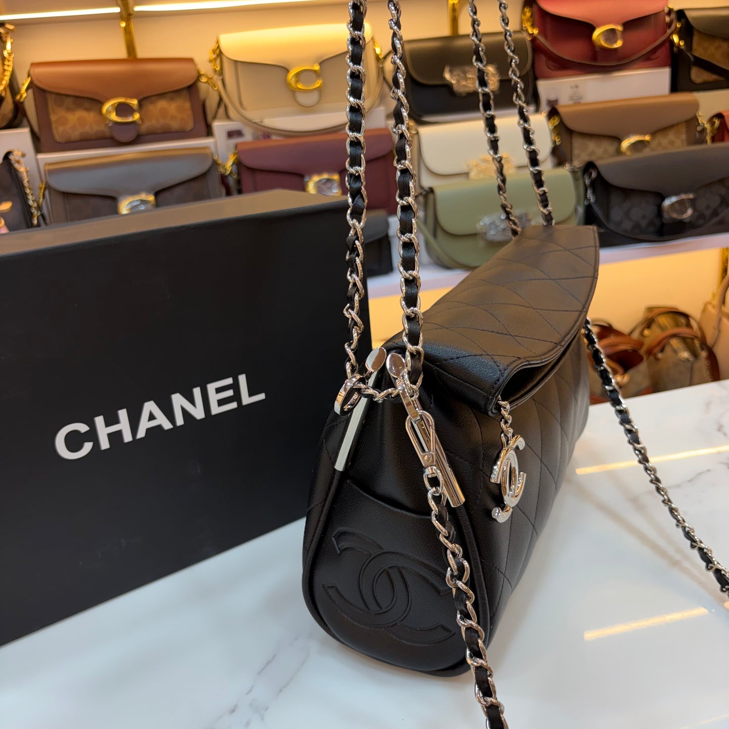 CHNL Matelasse Quilted Leather Shoulder Bag - Black