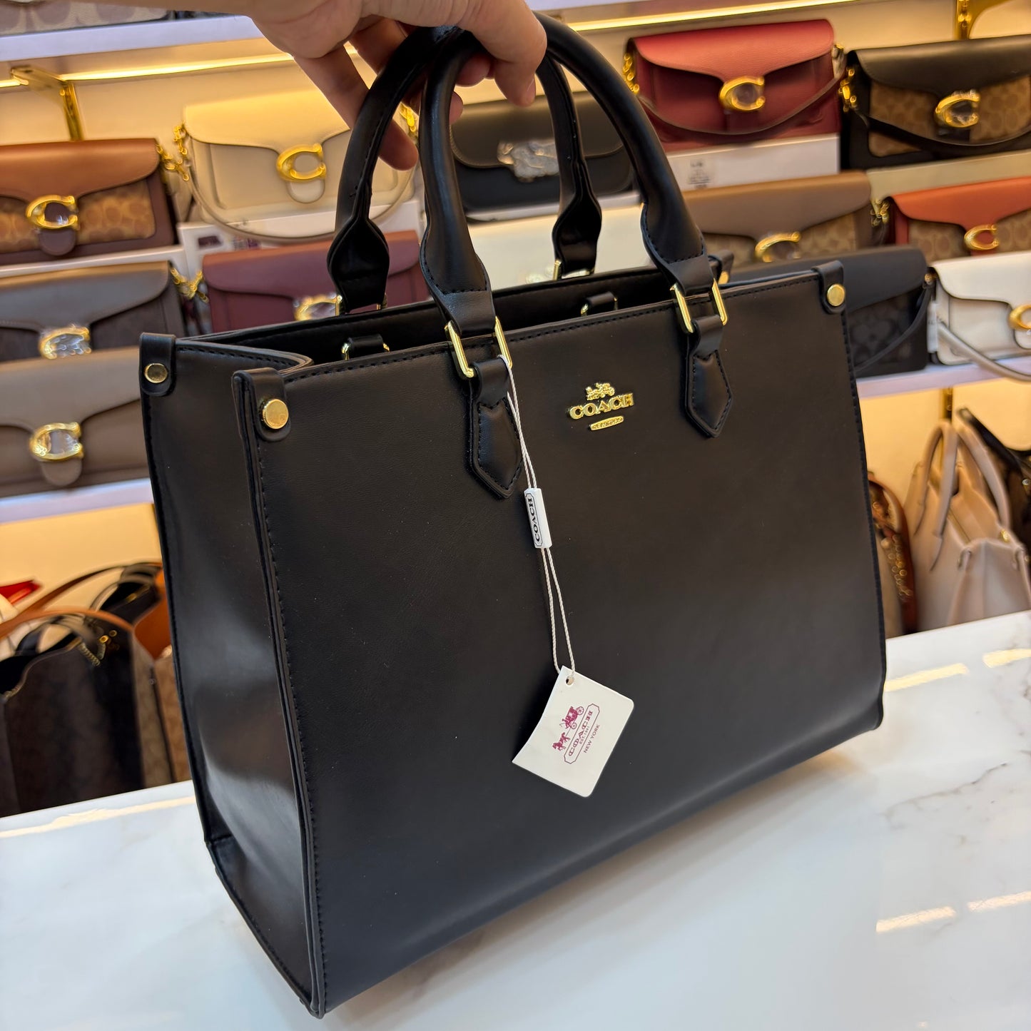 COCH MAGGIE Medium TOTE - Black