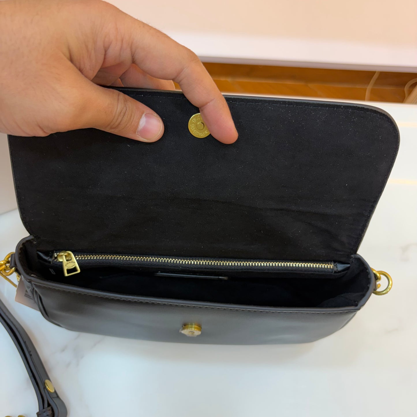 COCH Brook Flap Chain Bag - Black