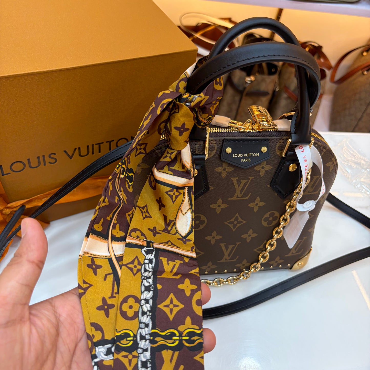 LV Alma Trunk BB