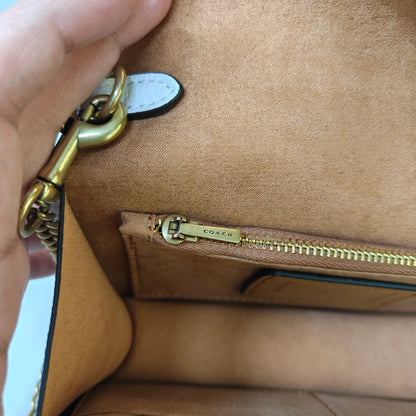 CH Tabby 20 - White (Ultra Premium)