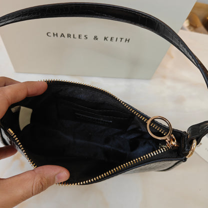 CNK Elspeth Croc-Effect Chain-Link Shoulder Bag - Black Croco