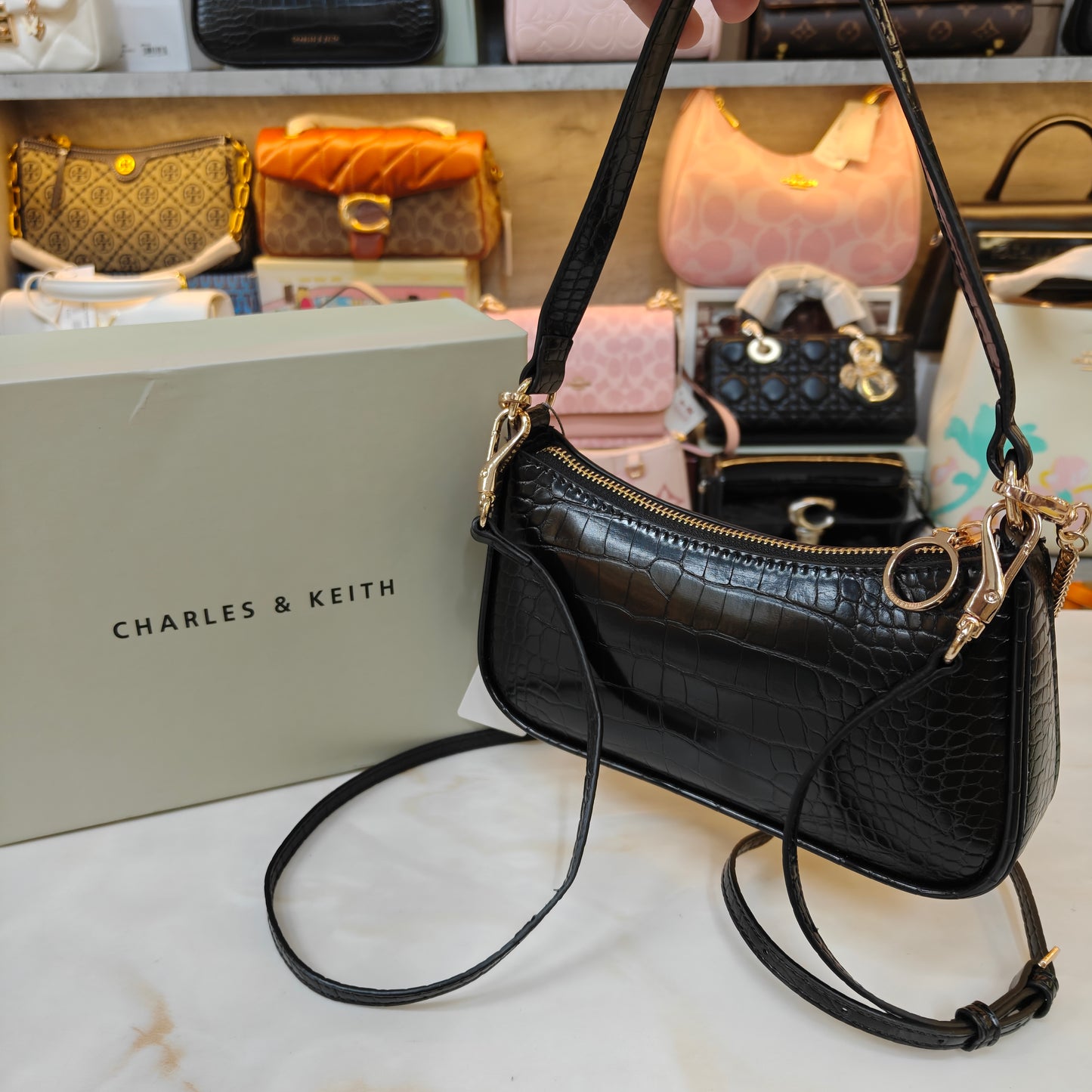 CNK Elspeth Croc-Effect Chain-Link Shoulder Bag - Black Croco